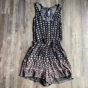Xhileration Gray Patterened Romper